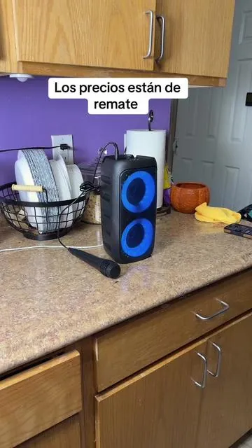 Los precios están de remate. #bluetoothspeaker #karaokenight #karaokesystem #portablespeaker #saundsystem