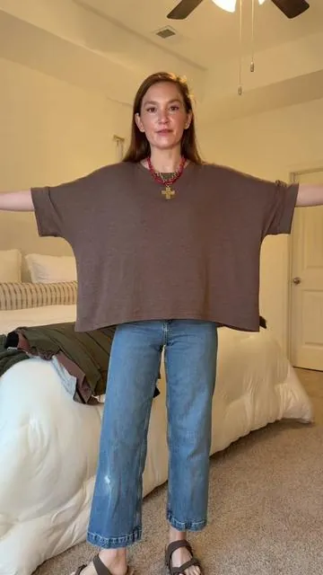 the perfect basic tee 🤩 @DOKOTOO-US #basictee #basictees #basictop #casualoutfits #casualstyle 