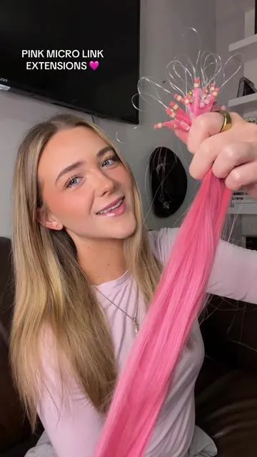 i haven’t had pink in my hair since high school 🤭💗✨ @googoohair_tiktok #hairextensions #pinkhair 
