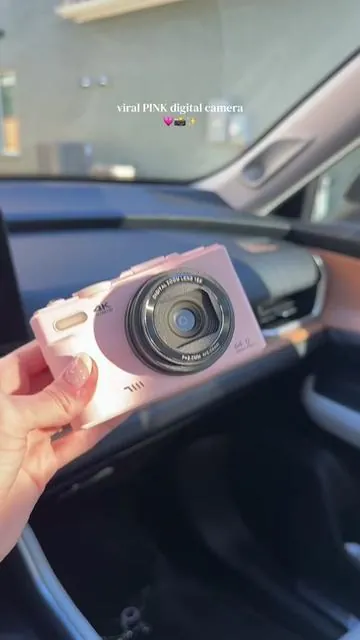 It's pretty, it's pink and it takes the best photos 💗 #tiktokshopcreatorpicks #tiktokshopspringglowup #digitalcamera #affordablecamera #summeressentials 