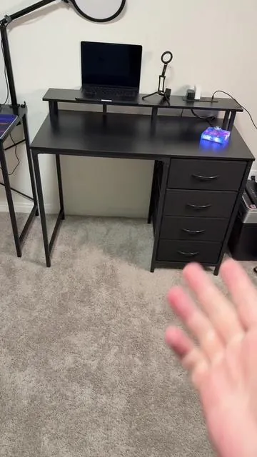 Awesome home office desk with a great deal that ends tonight #desk #computerdesk #homeoffice #tiktokshopspringglowup #tiktokshopcreatorpicks 