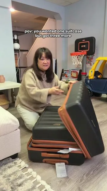 These are like nesting dolls and I can’t believe how well these glide! @AAIVV-Luggage #luggage #luggageset #aaivv #travelessentials 