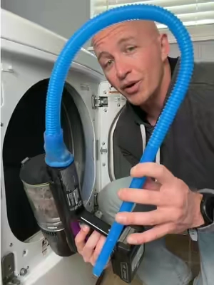 This is how you clean your dryer vent properly. #dryercleaning #dryervent #dryerventcleaning #tiktokshopspringglowup #tiktokshopcreatorpicks 