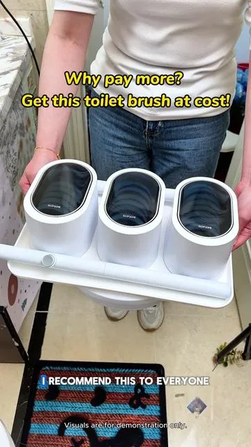 Click, scrub, toss. No more disgusting toilet brush sitting in dirty water.#cleaninghacks #Toiletbrush #sopami #tiktok #deepclean #GiftedInLove 