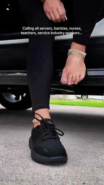 Clock in, stay comfy, clock out. 🖤 The Crocs On-The-Clock Work Shoes are built for long shifts, nonstop movement, and all-day comfort. Slip-resistant, supportive, and made to keep up with you from start to finish. ⏰👟 #crocs #crocsontheclockworkshoes #crocsworkshoes #workshoes #tiktokshopcreatorpicks 