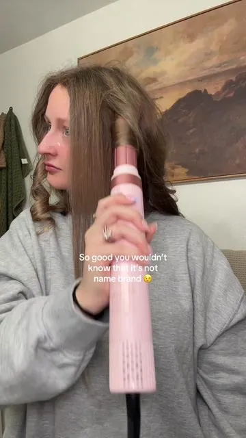 And that colorrrr 🤌🏻 #tideway #tidewayblowdryer #tideway6in1prowaver #tidewayairstyler #tiktokshopspringglowup 