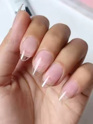 When your nail tools actually help you instead of stressing you out. 😆💅👏🏻#easynails #nailtutorials #nailideas #diynails #aillsanailglue 