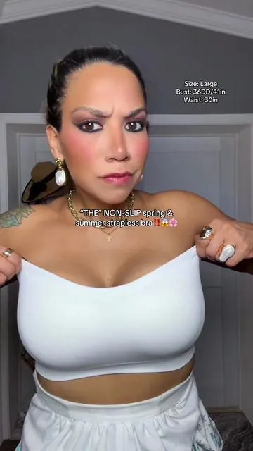 Everyone’s favorite non slip strapless push up bra for spring and summer‼️🌸✨💕😱 @VertVie  #bra #straplessbra #brareview #pushupbra #tiktokshopcreatorpicks 