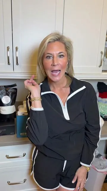 Let’s talk laundry 🫧 I have lots of laundry secrets 🤣 #laundry #detergent #laundrydetergent #laundryhack #tiktokshopstockup 
