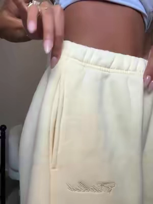 omgggg these sweats are so perfect!!