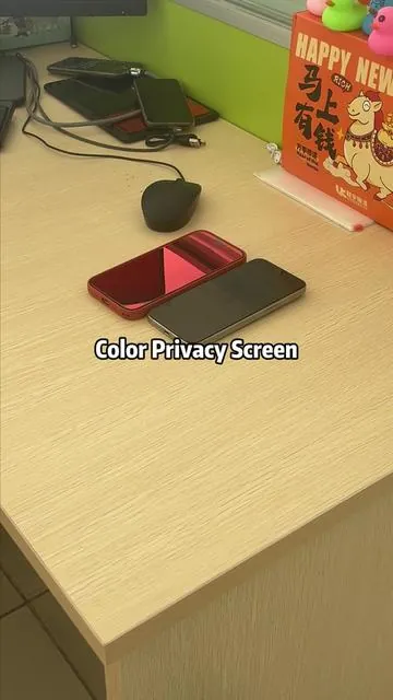 Experience a Unique Color Screen While Protecting Your Phone Privacy#ScreenProtector #TikTokMademebuyit #PrivacyScreen #lazyday #fyppppppppppppppppppppppp 