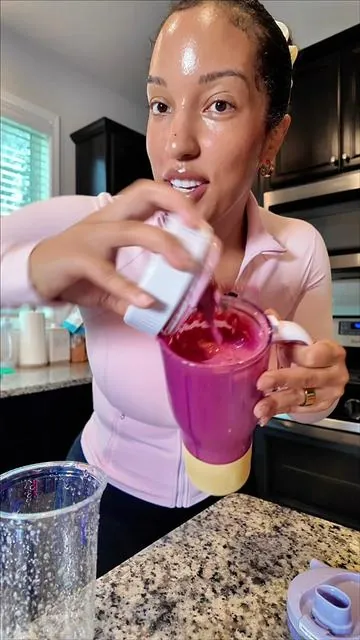 perfect for after a workout or for my girls who aren’t breakfast people but still want something nutritious before coffee 🧚🏼‍♀️✨  @Ninja Kitchen blender  @ShopFlavCity protein powder   #smoothie #flavcity #ninjablender #tiktokshopspringglowup #tiktokshopcreatorpicks 
