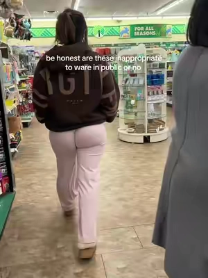 idk thoughts?🤔 🍑size M (5’6 140lbs) #comfyfit #leggingsoutfit #tiktokshopcreatorpicks #fyp 