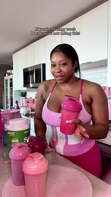 20oz, Bpa free, leak proof shaker bottles so you can take your shakes on the go! @Velomix #shakercup #proteinshakerbottle #cup #bpafree #leakproof  