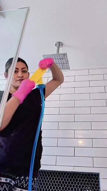 Rinseroo JUMBO Shower #housecleaner #showerclean #cleanwithme #limpiaconmigo #tipsdelimpieza 