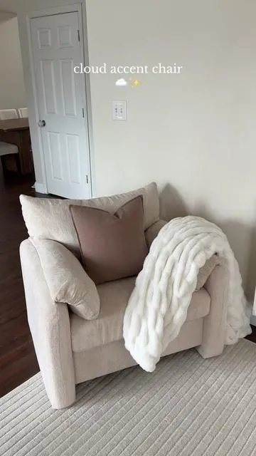 This color is back in stock! Comfortable, great quality for the price and so cozy 🤎☁️ #accentchair #oversizedchair #livingroomfurniture #affordablefinds 
