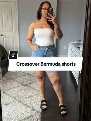 @Fashion Nova #thickthigh #thickthighshorts #curvyshorts ##tiktokshopcreatorpicks #TikTokShopSpringGlowUp 