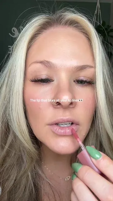 Every lip line GONE within a swipe🤯 @Colorgram US #colorgram #koreanmakeup #mattelip #lippies #tiktokshopcreatorpicks 
