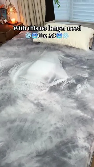 I Never Knew I Needed a Cooling Blanket Until I Tried This One！This cooling blanket is a lifesaver for heat-shy sleepers like me!#cooling#SummerEssential #ComfortableSleep#Springglowup#blanket  #      tiktokshopholidayhaul  