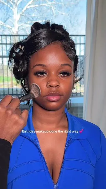 My girly apartment is funded by my girly job💕 my holy grail setting powder is linked below!!😍 #makeupartist #atlmua #softglam