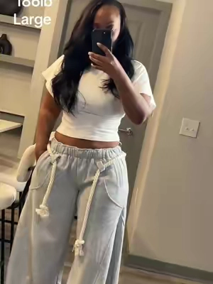 Don’t think twice just grab you a pair if your size is still available 😮‍💨🔥 #joggers #stylist #aelfriceden #comfortable #tiktokshopspringglowup 