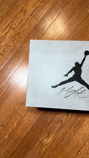 Air Jordan 4 Retro Cave Stone #airjordan4 #sneakers #stockx #sneakerhead #tiktokshopcreatorpicks 