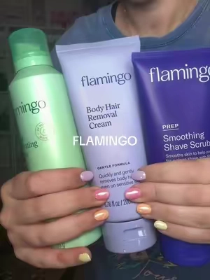 smoooooth girl summer 🔜  #flamingo #strawberrylegstips 