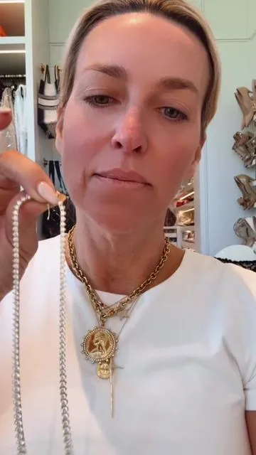 Linked my new favorite tennis necklace from TikTok Shop! (also linked in my Amazon storefront)  #pavoijewelry #pavoi #pavoitennisnecklace #necklacestack #tennisnecklace 