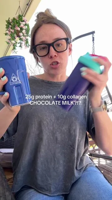 It tastes sooo good and is on the craziest sale I’ve literally ever seen. 🤤#flavcity #protein #proteinpower #browniebatter #chocolatemilk @ShopFlavCity 