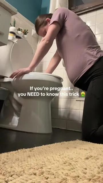 Trying to keep anything down was a struggle until these prenatals where I could take them like a gummy fruit snack #morningsickness #pregnancy #pregnant #prenatalvitamins #maryruthsorganics @MaryRuth's 