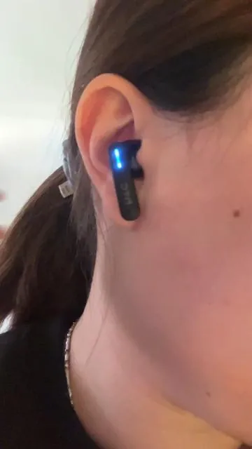 👍Highly recommend this wireless translation headset🎧💗💗#earbudswireless #wirelessearphones #headphonechallenge #earbudsviral #dealsforyou