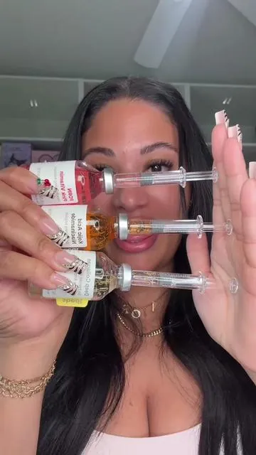 highly concentrate ampoules 😍 that work better and stronger and go deeper into your skin layers!! @SUNGBOON EDITOR #sungbooneditor #silkpeptideintensiveliftingampoule #pdrnpinkvitaminglowboostingampoule #kojicacidniacinamidebrighteningampoule #tiktokshopspringglowup 
