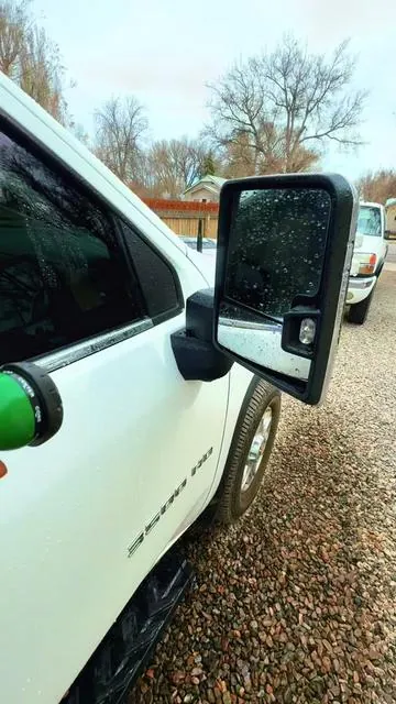Visibility is everything in a big truck, keep those mirrors and windows crystal clear🤙🤙🤙 #crystalclear #windowcleaning #carproducts #carcleaning #vehicleessentials  
