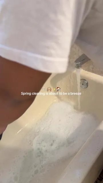 I wish I found this sooner 🥹#scrubbrush #springcleaning #scrubdaddy #cleaningtools #homefinds 