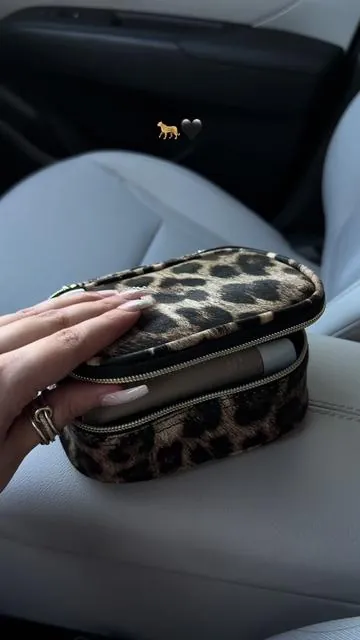 @Gorisgarmo store #tiktokshopspringglowup #tiktokshopcreatorpicks #travelmakeupbag #travelmakeupcase #makeupcase 