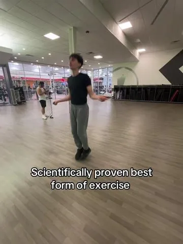 Jump rope is so underrated #jumprope #gym #debloat #stamina #fatloss 