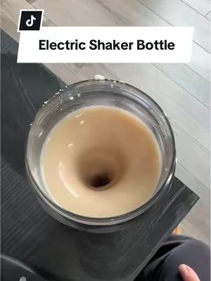God love this thing #electricshakerbottle #shakerbottle #proteinshake #tiktokmademebuyit #tiktokshopcreatorpicks 