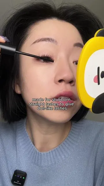 It’ll give you those kpop idol lashes look without falsies 😩 @etudeofficial @ETUDE USA @etudeofficial.global #etude #curlfixmascara #greenish #refreshedlook 