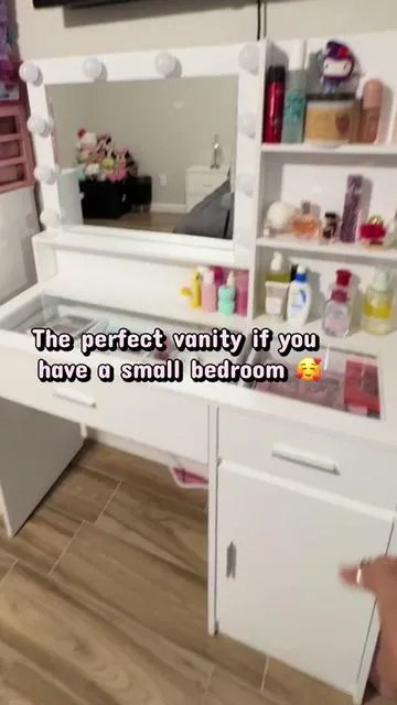 It’s less than $130 , check your coupons it could be less 😌#vanity #vanitymirror #tiktokshopfinds #makeup #tiktokshopspringglowup 