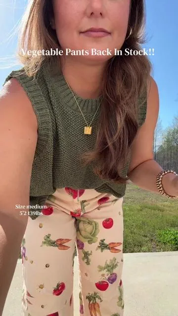 Someone said these vegetable pants would be perfect to wear to the Farmers Market and now I’m ready to go to one, ha! Grab them while you can!  #tiktokmademebuyit #tiktokshopmusthaves #wiw #ootd #outfitinspo 