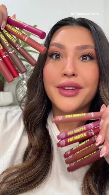 A moisturizing matte lip you don’t want to miss 😍 @NYX Professional Makeup #nyxcosmeticspartner #fatmattelipstick #lipstick #nyxfatmattelipstick #mattelipstick 