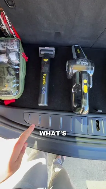 Which one do you like better? #fanttik #vaccuum #cleaning #carvacuum #cardetailing 