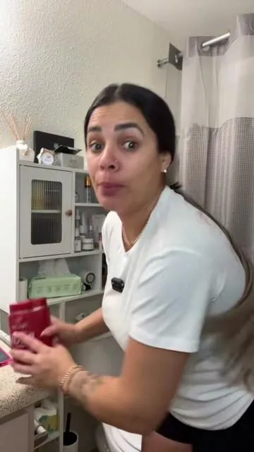 @I Belli Capelli Por qué el botox no me alisa mi cabello???Si quieres un efecto ladino debes usar cirugiacapilar #tiktokshopspringglowup #starterpicks #cirugiacapilar #tratamientosparaelcabello #cabellosanoybrillante 