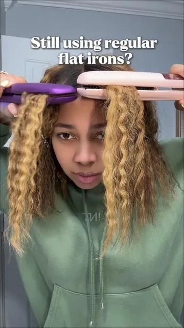 Battle of the hair straightenersss! And the steam straightener is dominating👏🏽👏🏽👏🏽👏🏽  @wavytalkofficial  #wavytalk #wavytalkhair #steamstraightener #steamsesh 