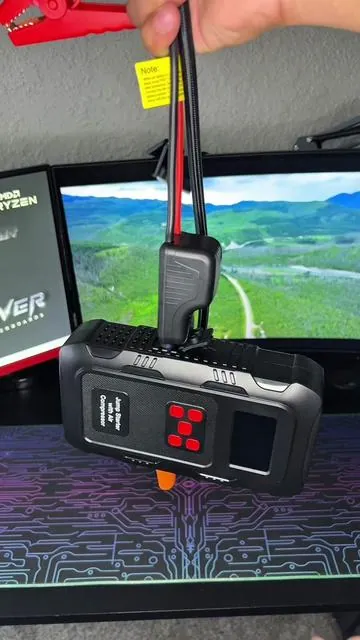 #musthavecaritems #portablejumpstarter #hightechgadgets #compactyetpowerful #handymanmusthave 