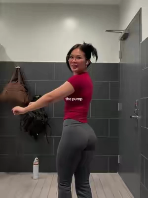 i was clearly excited about the pump lol #flarepants #gymleggings #gymgirlies #tiktokshopcreatorpicks 