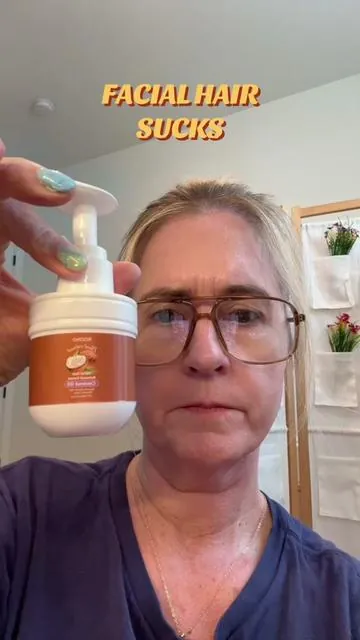 THIS WORKS FOR ME! #creatorsearchinsights #tiktokspringglowup #genxwomen #facialhairremoval #facialhair @ROZINO Beauty 