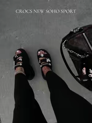 #crocs #crocsnewarrivals #crocssandals #sandals #altgirls 
