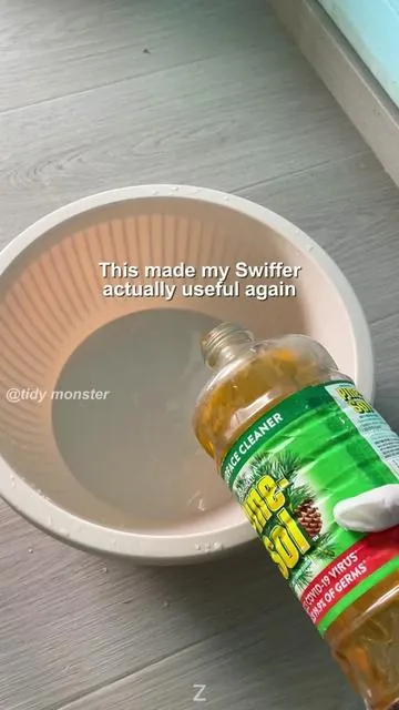 Dust, dirt, pet hair… gone! All with one reusable Swiffer pad 🧼#swiffer #swifferhack #reusablepads #cleantok #moneyhack