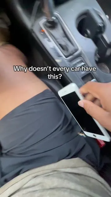 I needed this years ago 😭 #seatgapfiller #caraccessories #carseatgapfiller #carmusthaves 